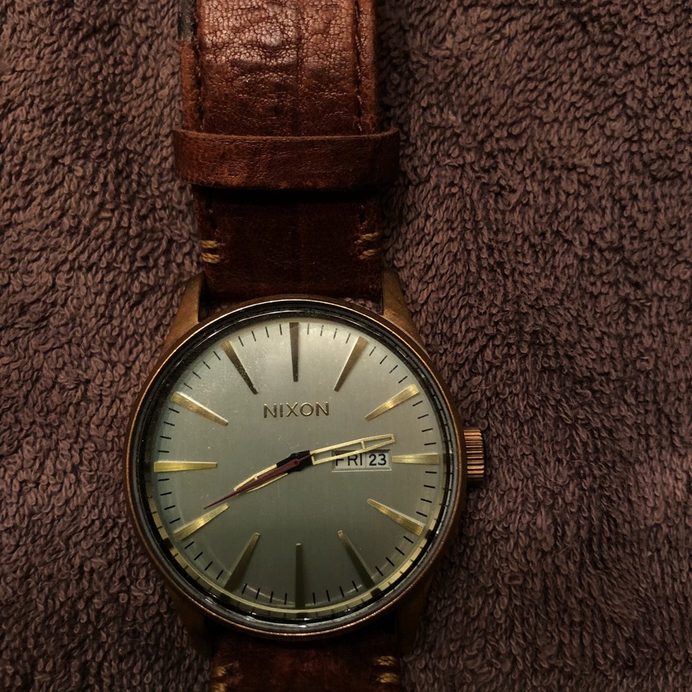 Nixon Sentry men’s watch